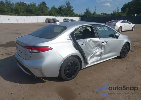 2021 Toyota Corolla Le z USA, uszkodzony, nr VIN 5YFEPMAE6MP190028